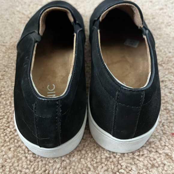 Vionic Women’s Slip On Shoes size 8 - Picture 4 of 6